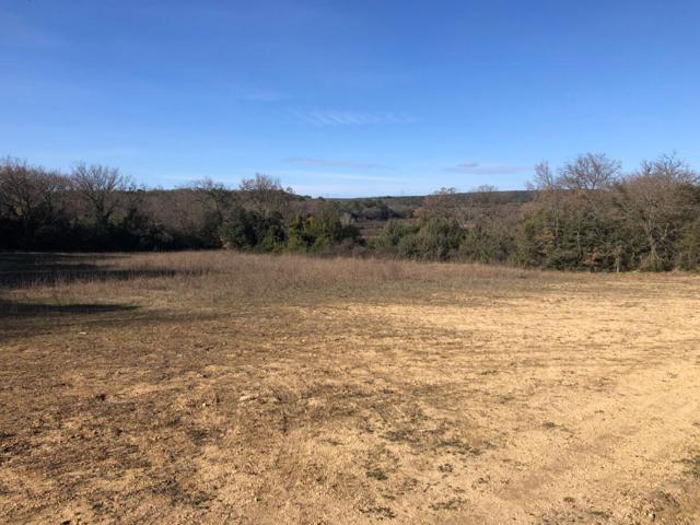 Terrain à Castillon Du Gard de 7600 m2 18990