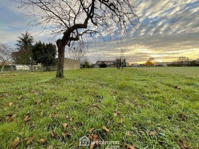 Terrain constructible 1589m² Liniers