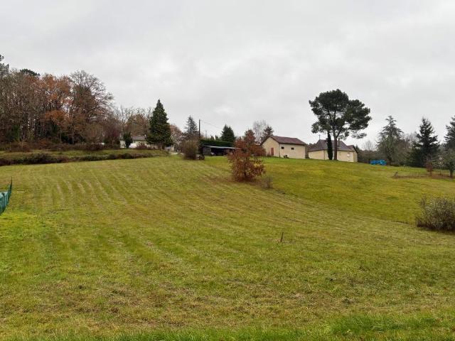 TERRAIN A BATIR 15 MIN DE BOULAZAC ISLE LE MANOIRE