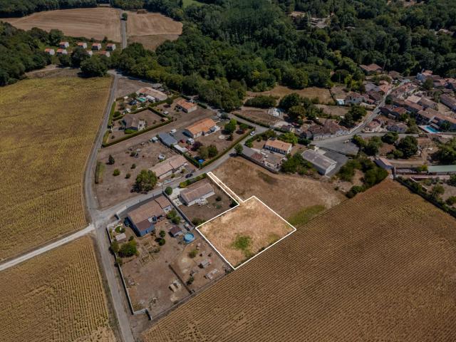 Terrain à bâtir, 1 225 m2