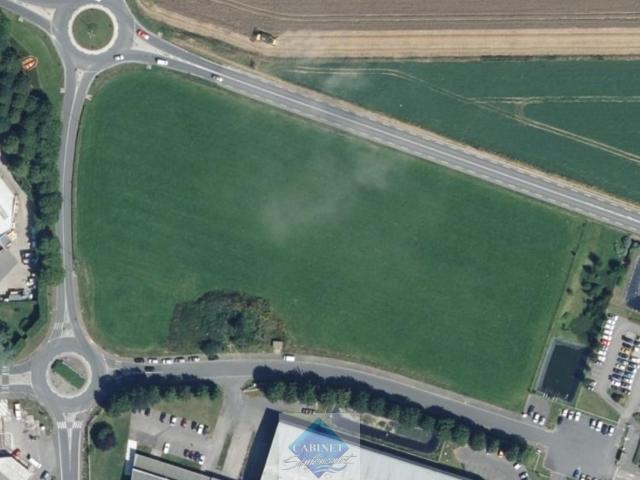 TERRAIN A BÂTIR 2,3 HECTARES ZONE D'ACTIVITÉ FEUQUIERES