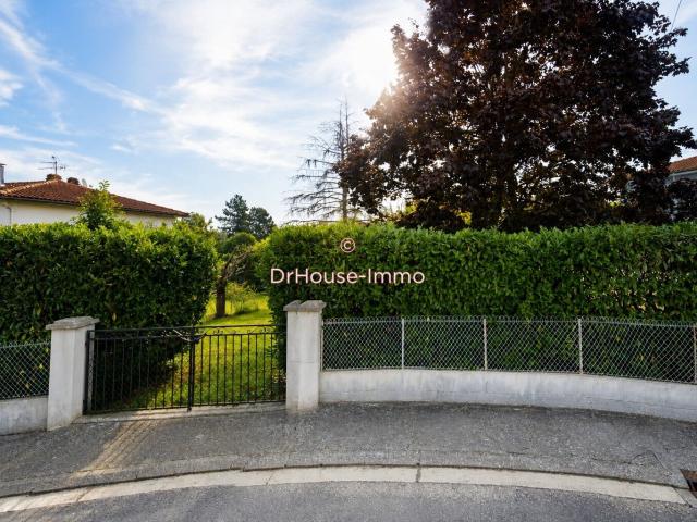 Terrain à bâtir 622 m² à Pujols 47300 Environnement calme Réseaux en limite de propriété