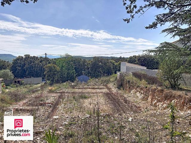 Terrain à bâtir 636 m² viabilisé avec PC