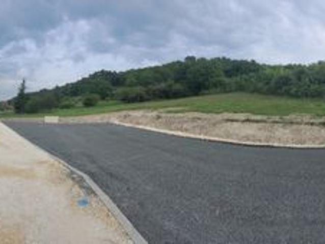Terrain à Bâtir