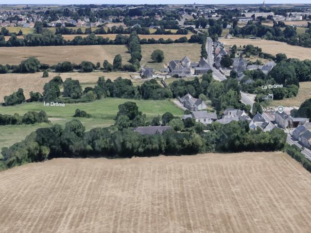 Terrain à bâtir à 2,4 km du centre de Bayeux