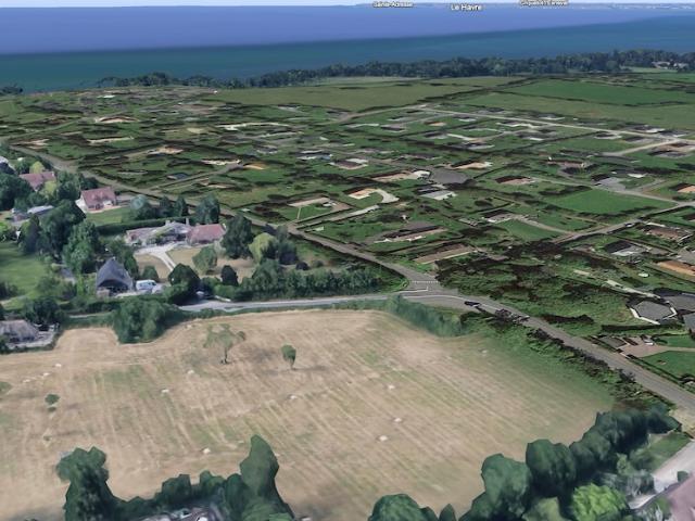 Terrain à bâtir à 3,4 km de la plage de Villers Sur Mer