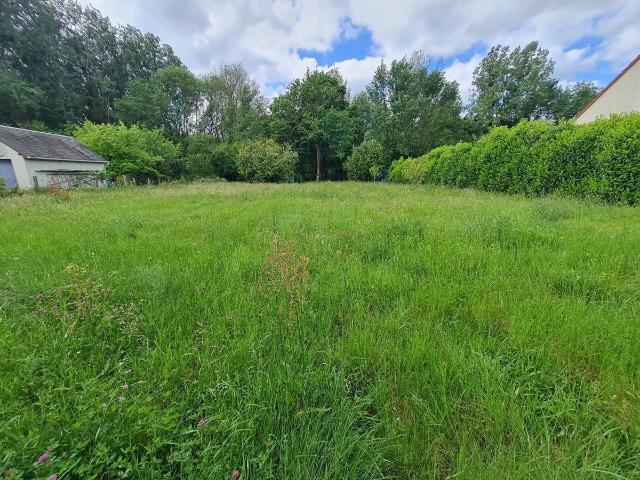 Terrain à bâtir à vendre à Ternay 41800