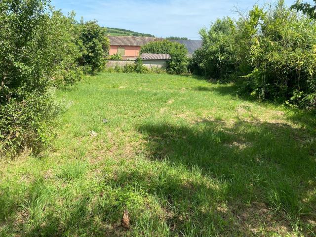 Terrain à bâtir à vendre à Azé 71260