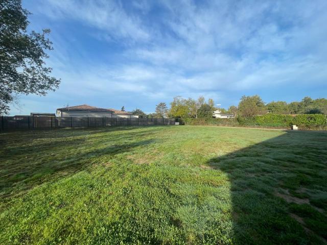 Terrain à bâtir à vendre à Bressols 82710