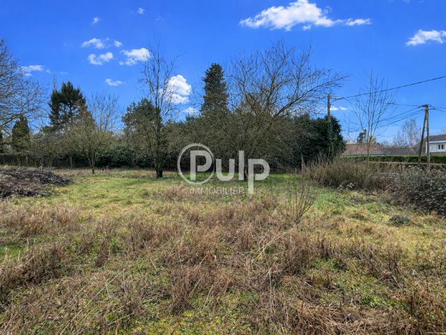 À vendre: terrain à bâtir à DIÉVAL