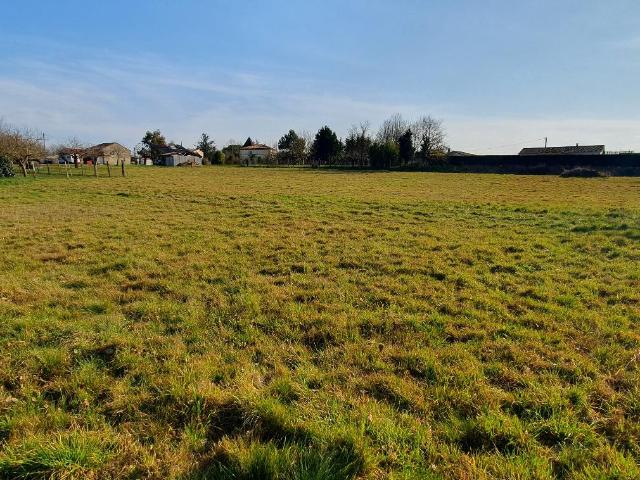 Terrain à bâtir à vendre à Donzac 82340