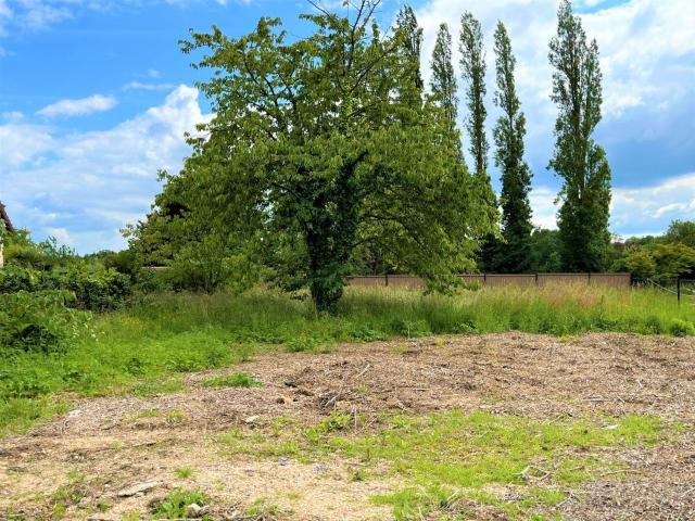 Terrain à bâtir à vendre à Émalleville 27930