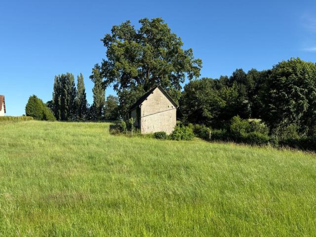 Terrain à bâtir à vendre à Forges les Eaux 76440