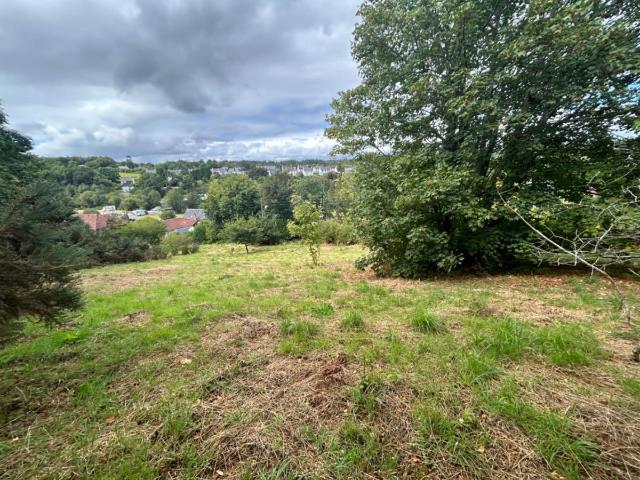 Terrain à bâtir à vendre à Huelgoat 29690