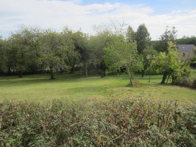 Terrain à bâtir à vendre à Le Breuil 71670