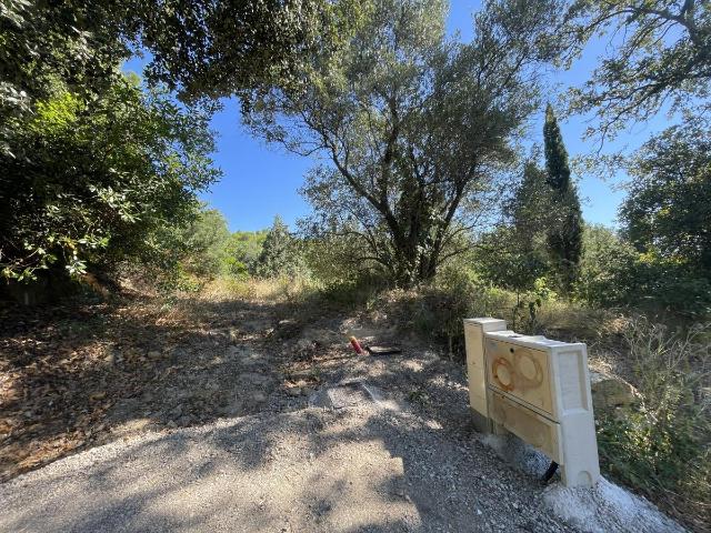 Terrain à bâtir à vendre à Lieuran Cabrières 34800