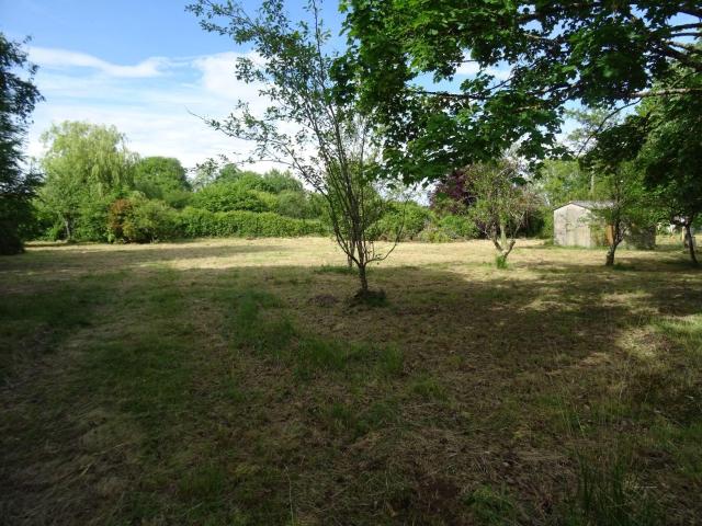 Terrain à bâtir à vendre à Nieuil l'Espoir 86340
