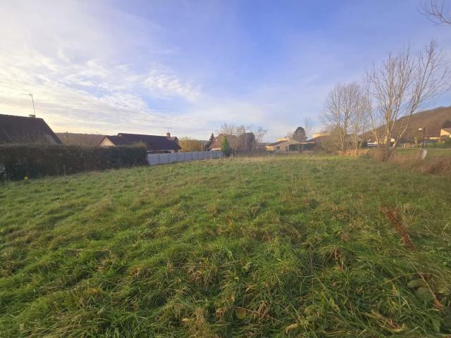 Terrain à bâtir à vendre à Pont Authou 27290