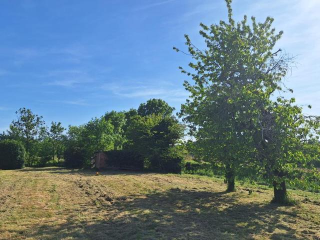 Terrain à bâtir à vendre à Pont de Vaux 01190