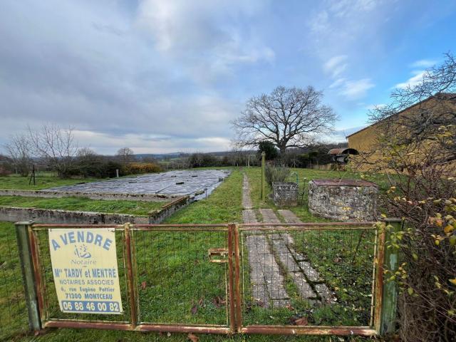 Terrain à bâtir à vendre à Pouilloux 71230