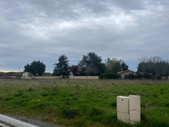 Terrain à bâtir à Créon