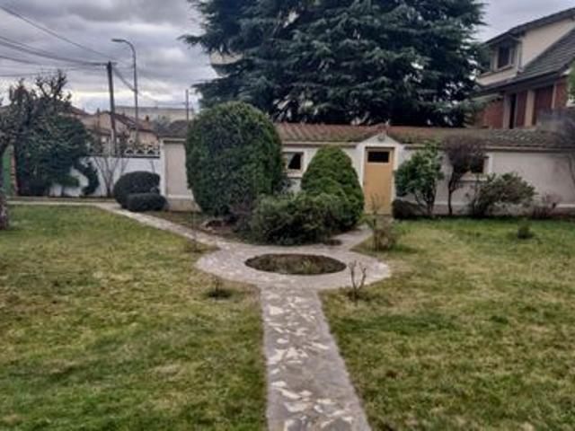 Terrain à bâtir au calme de 297 m2
