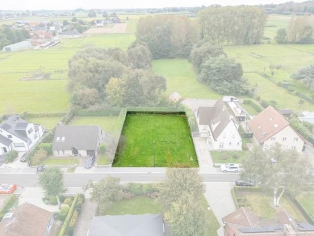 Terrain à bâtir bien situé de 8a20 pour construction ouverte