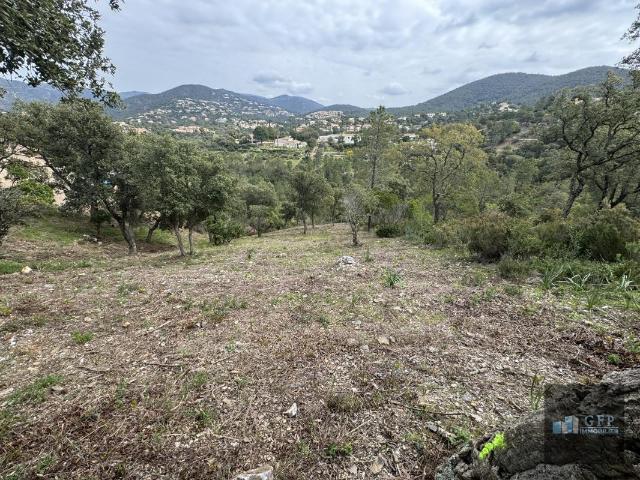 Terrain à bâtir Domaine de Valcros à La Londe Les Maures