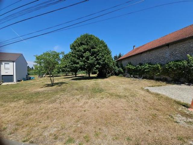Terrain à bâtir de 1056m² à St Brice secteur recherché