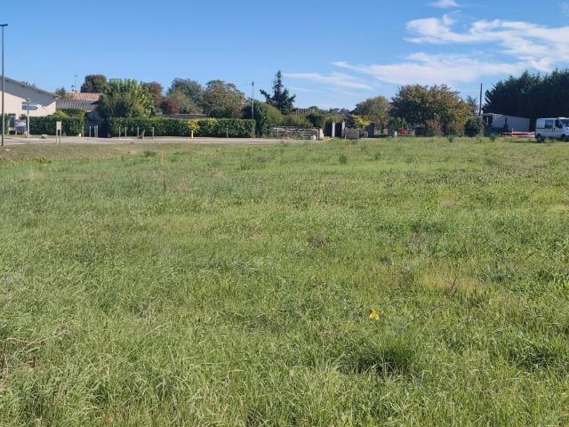 Terrain à bâtir de 1000 m² à LE TAILLAN MEDOC 33