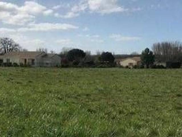 Terrain à bâtir de 1005 m² à AUREVILLE 31