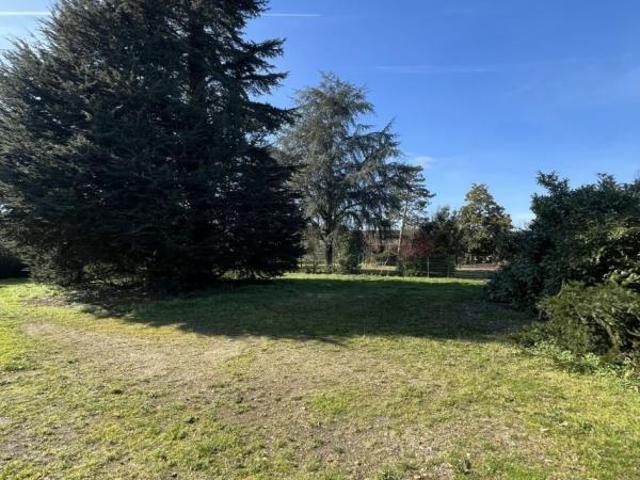 Terrain à bâtir de 1032 m² à PESSAC 33