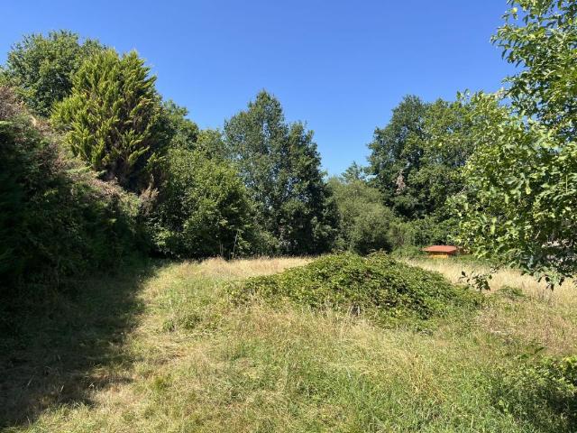 Terrain à bâtir de 1902 m² à SAINT VIVIEN DE MEDOC 33