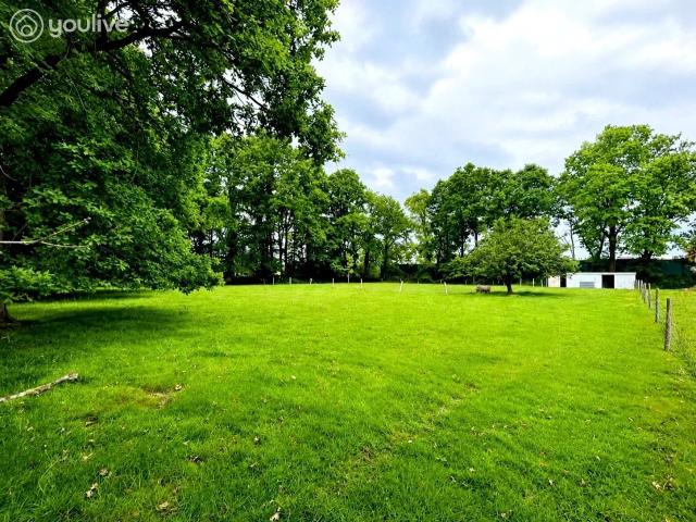 Terrain à bâtir de 2680 m² DIVISIBLE AU POIRÉ SUR VIE