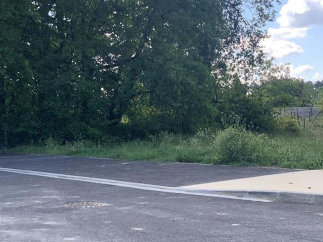 Terrain à bâtir de 356 m² à BELIN BELIET 33