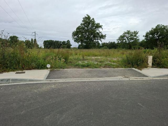 Terrain à bâtir de 416 m² à SAINTE EULALIE 33