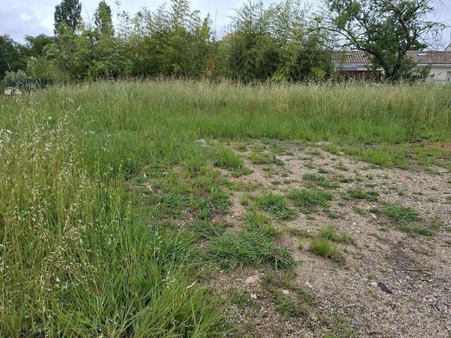 Terrain à bâtir de 427 m² à ARTIGUES PRES BORDEAUX 33