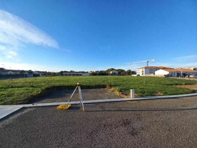 Terrain à bâtir de 457 m² aux Sables d'Olonne, exposition sud et vue dégagée