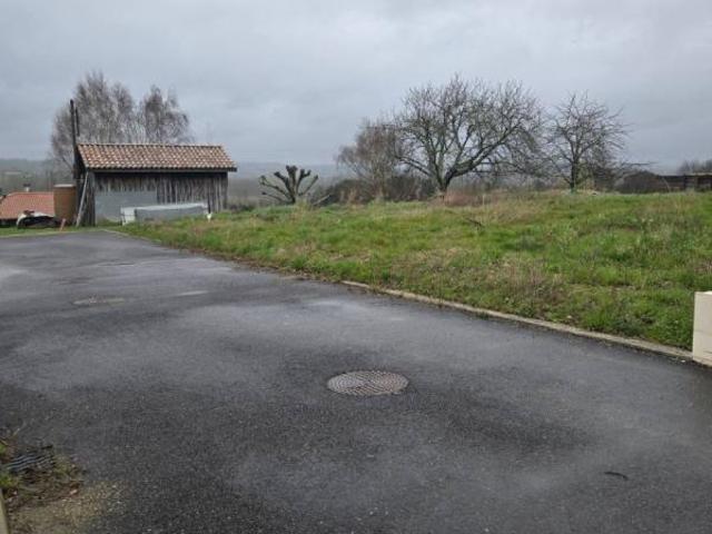 Terrain à bâtir de 500 m² à MARMANDE 47