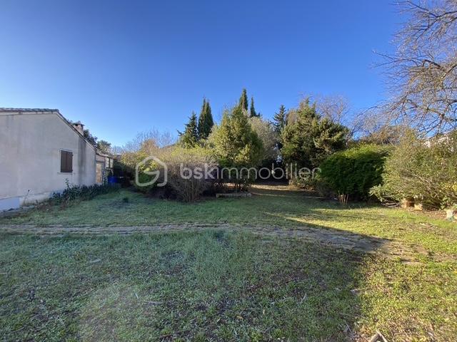 Terrain à bâtir de 500 m² – Accès indépendant – Sussargues – Piscinable