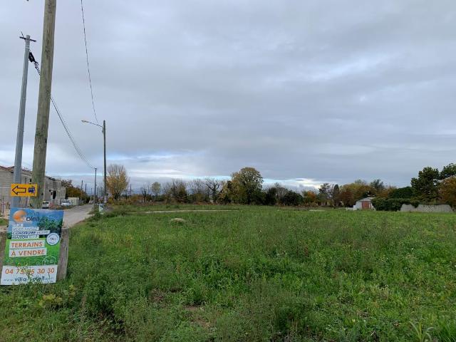 Terrain à bâtir de 605 m² à Chabeuil
