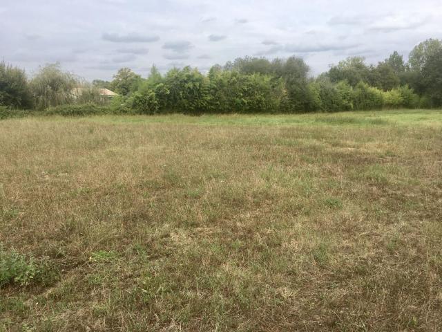 Terrain à bâtir de 615 m² à SAINT ANDRE DE CUBZAC 33
