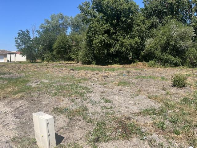 Terrain à bâtir de 643 m² à MOULIS EN MEDOC 33