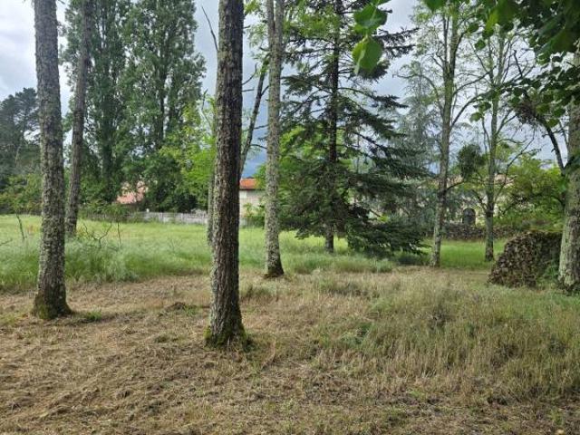Terrain à bâtir de 660 m² à LANDIRAS 33