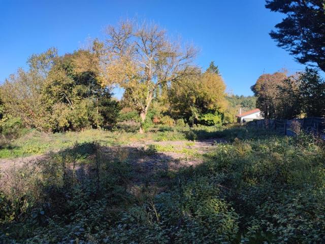 Terrain à bâtir de 820 m² à CAMARSAC 33