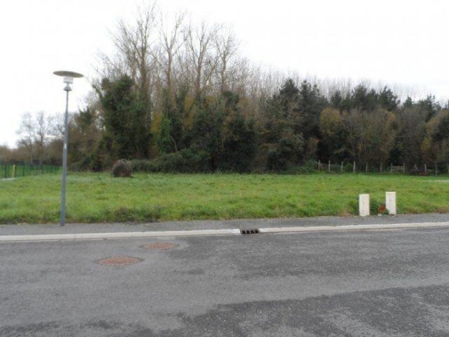 Terrain à bâtir de 832 m² à VERDELAIS 33