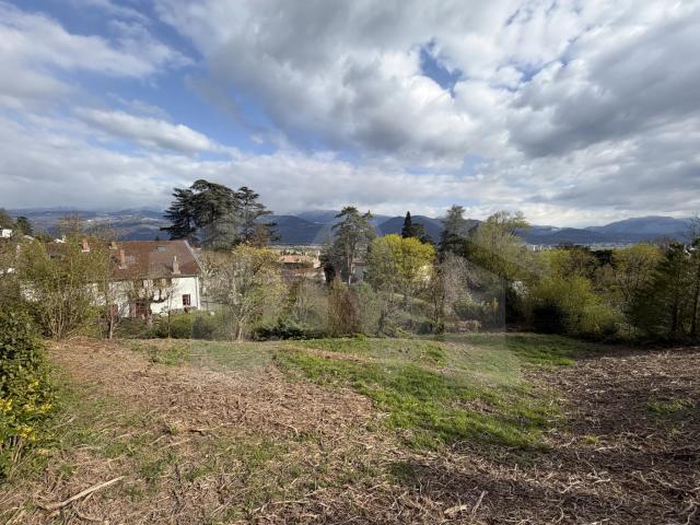 Terrain à bâtir de 966m2