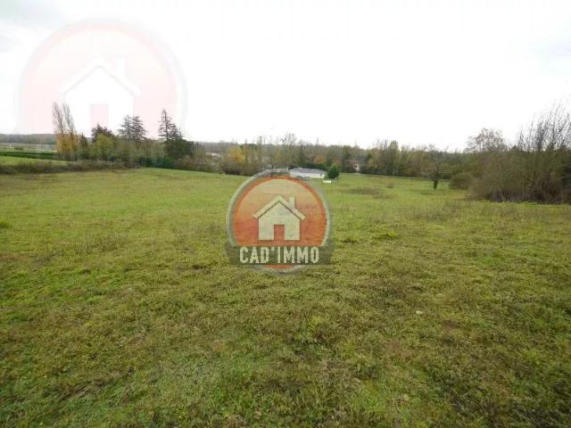 TERRAIN A BATIR EYMET 8120 m2