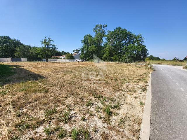 TERRAIN A BATIR LOTISSEMENT CALME 613m2 VIABILISE