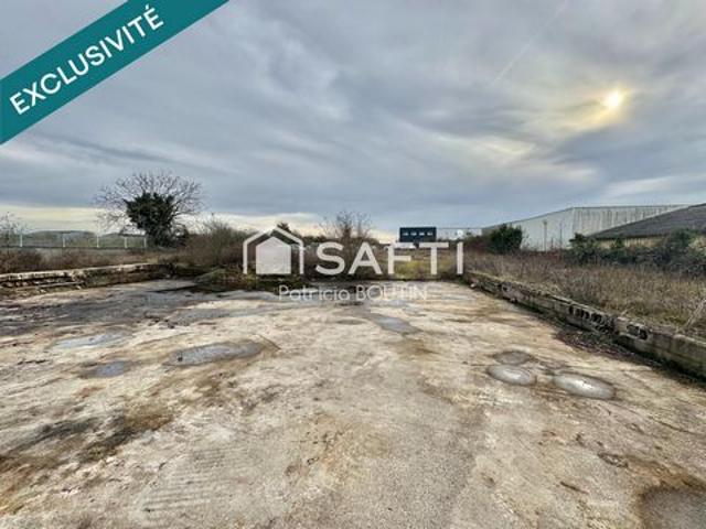 TERRAIN A BÂTIR POUR DU COMMERCIAL OU DE L' INDUSTRIEL A NIORT !